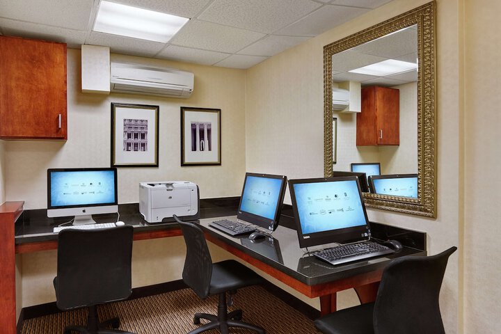 Embassy Suites by Hilton Tysons Corner