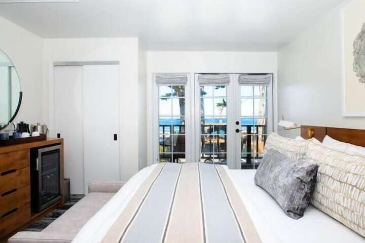 Carmel Beach Hotel
