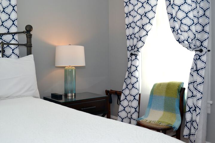 Room 22 of 48