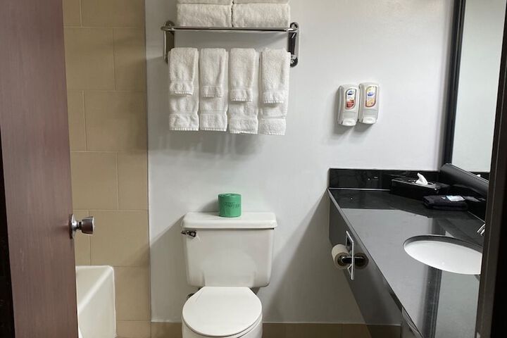 Room 21 of 47