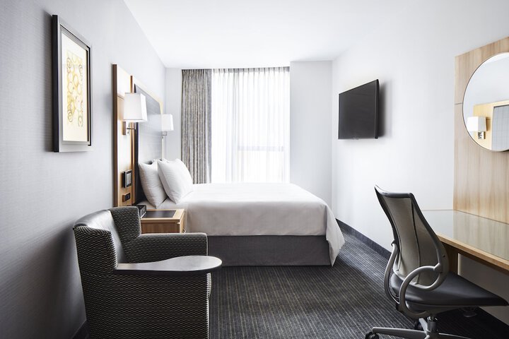 Room 40 of 91