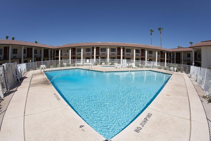 Pool 4 of 52