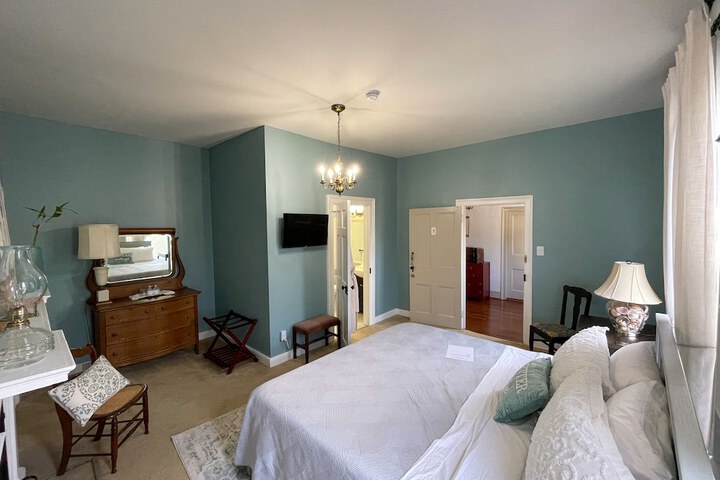 Room 11 of 55