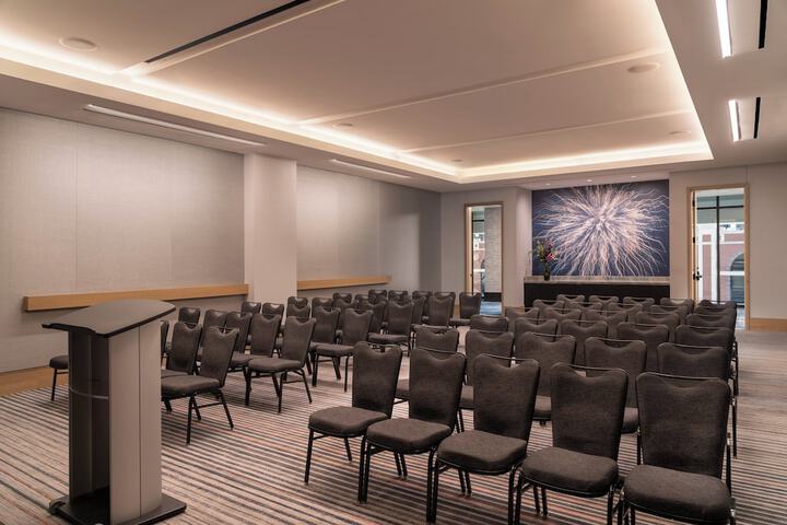 Loews Arlington