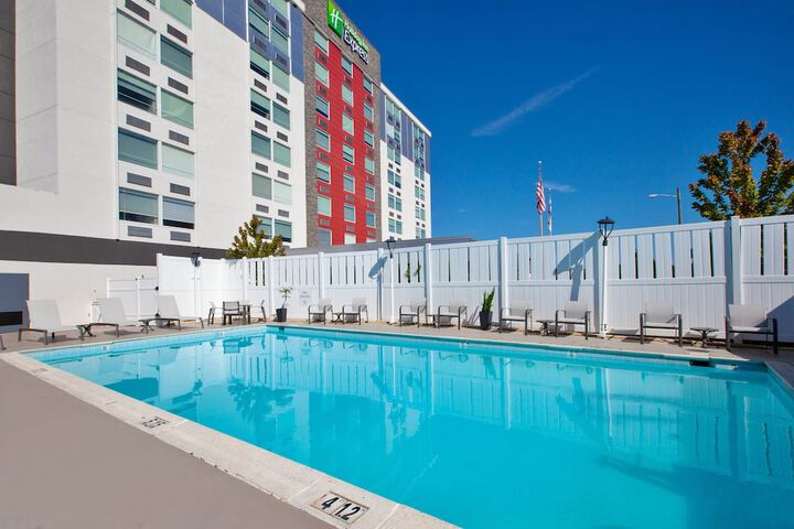 Hotel 7 of 56