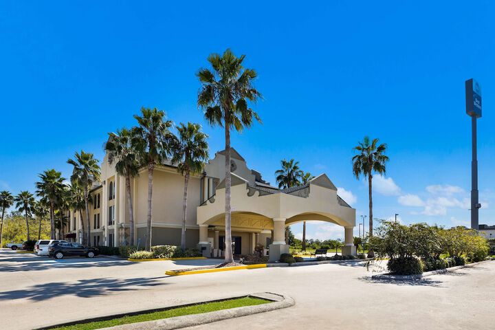 Hotel 4 of 45