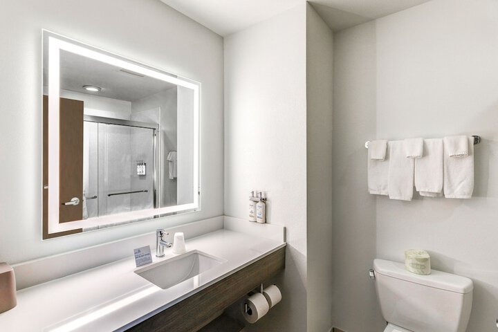 Holiday Inn Express Salinas by IHG