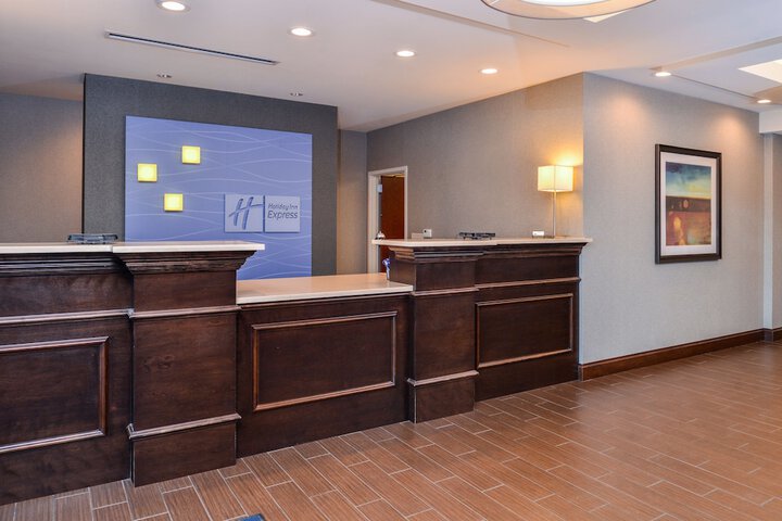 Hotel 2 of 32