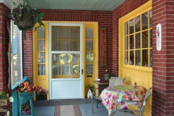 RAPHAEL INN