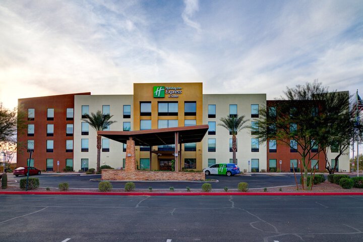 Hotel 5 of 52