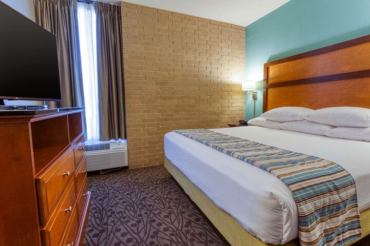 Room 22 of 53