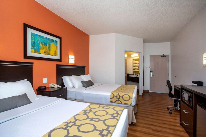 Baymont Inn & Suites Sheridan