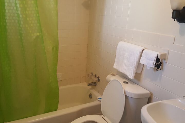 Room 20 of 38