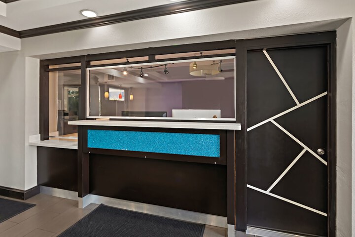 Hotel Interior 5 of 18