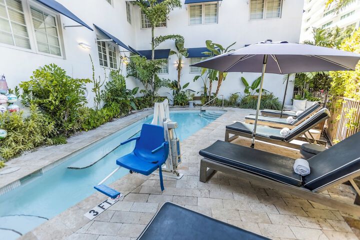 Pool 10 of 79