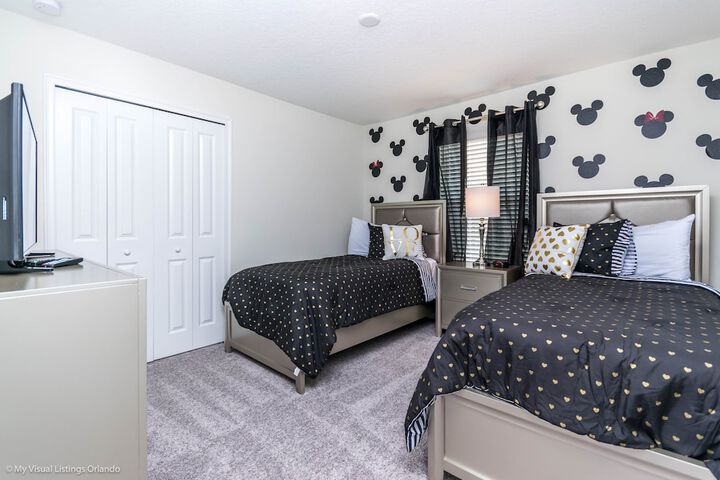Room 19 of 30