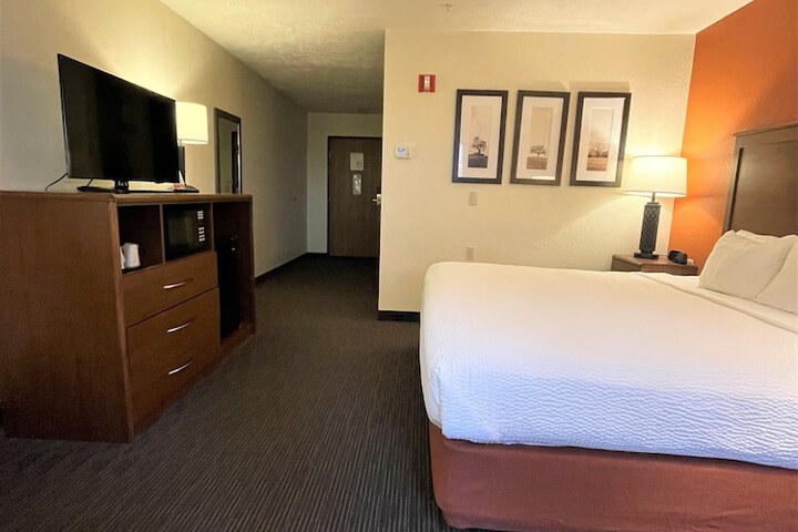 Room 14 of 47