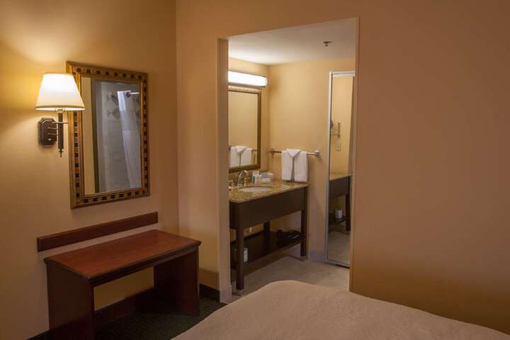 Room 40 of 68