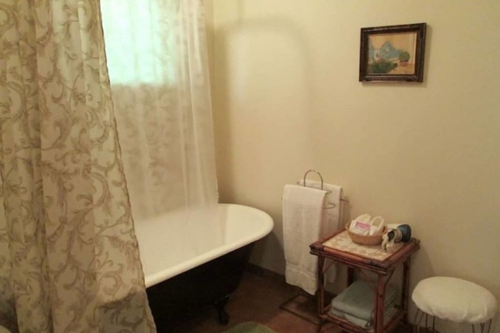 Room 34 of 156