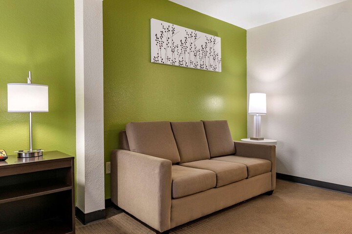 Room 17 of 29