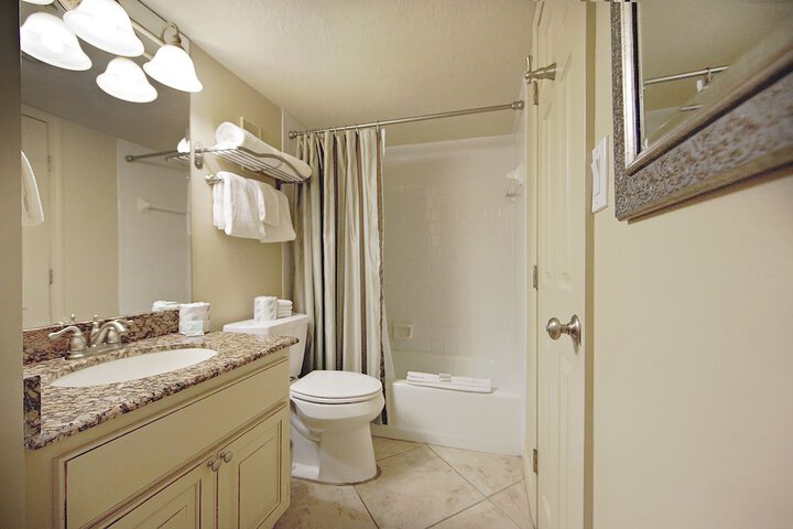 Room 15 of 32