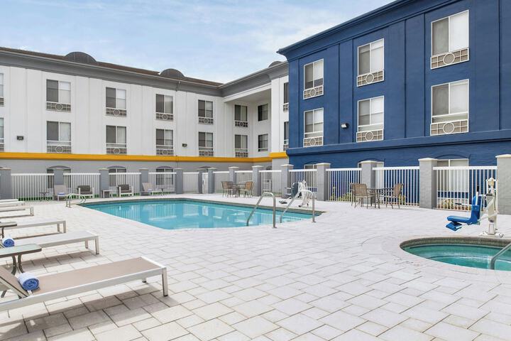 City Express by Marriott Rancho Cucamonga