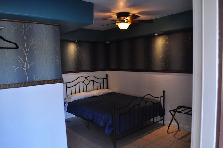 Room 34 of 124