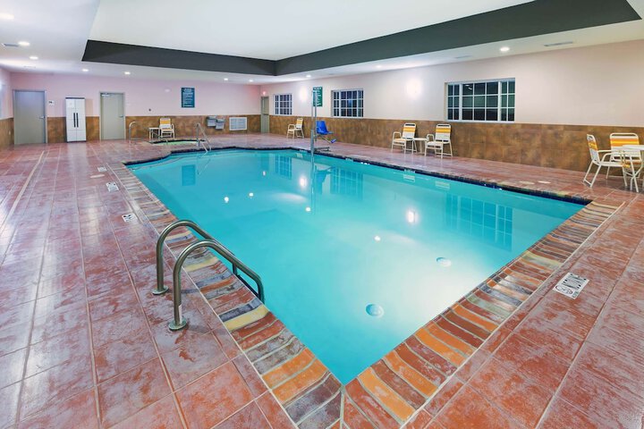 Pool 8 of 54