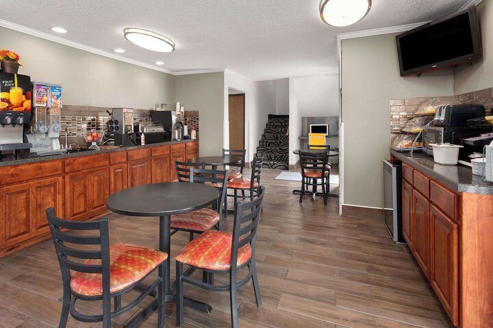 Days Inn by Wyndham Ogallala