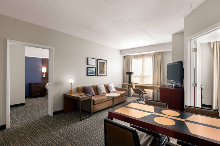 Room 21 of 40