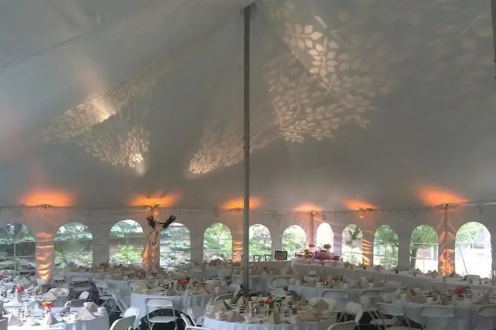 NICHOLS VILLAGE HOTEL AND SPA
