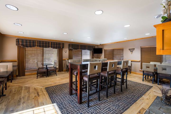 Best Western Northwest Lodge
