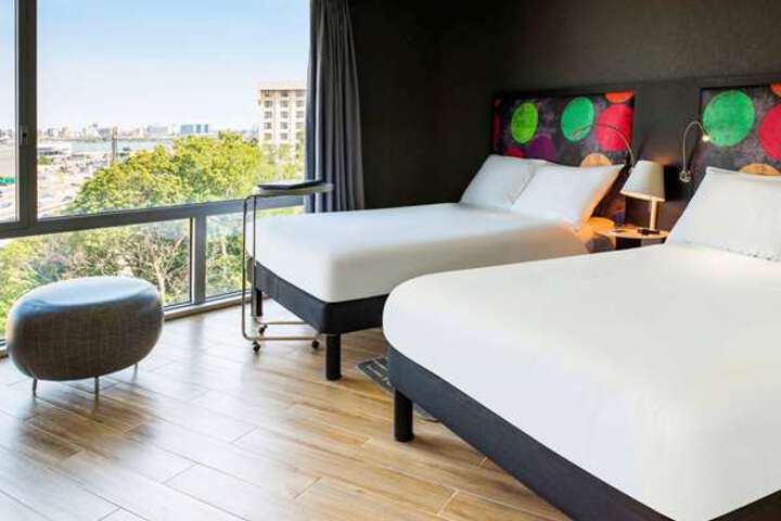 Room 46 of 124