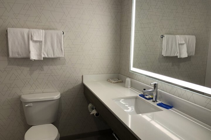 Room 30 of 58