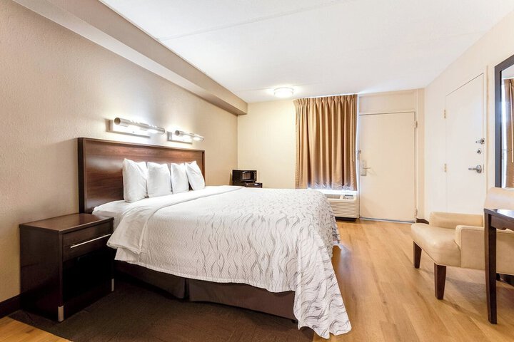 Room 27 of 28
