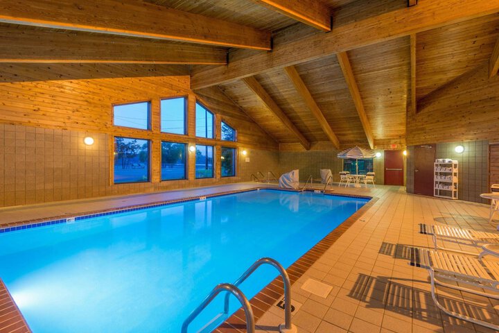 Pool 7 of 54