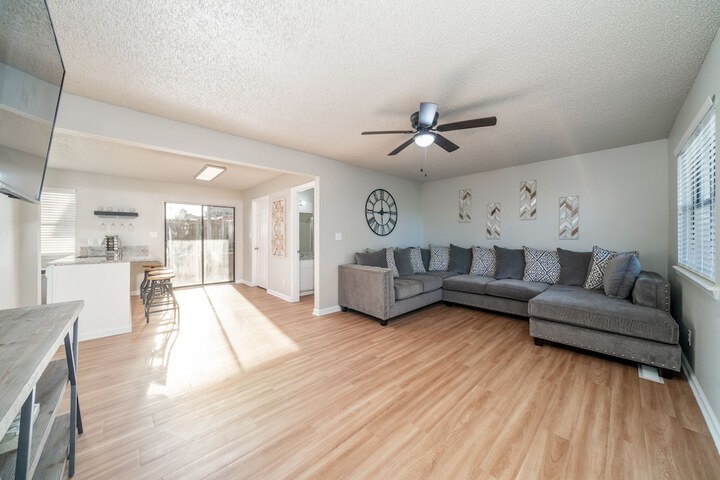 The Hamilton - Lakefront & Studio Suites Hot Springs