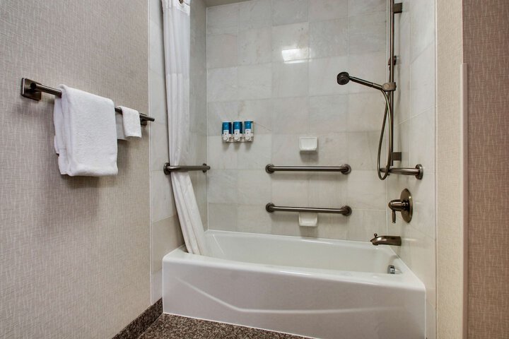 Room 45 of 90