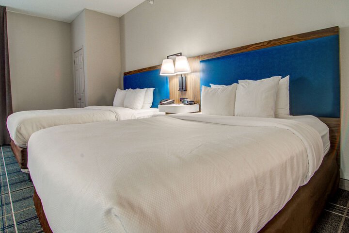 Room 44 of 59