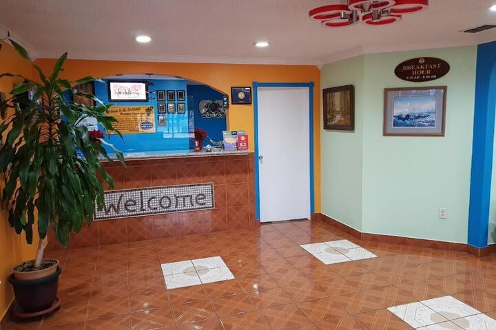 Hotel Interior 10 of 43