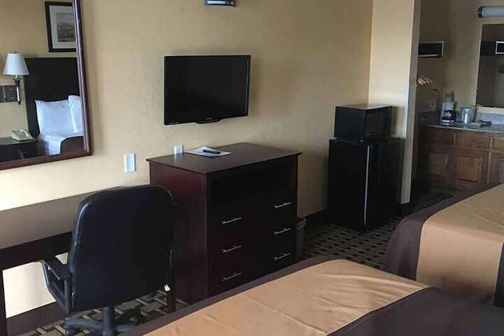 Room 15 of 44