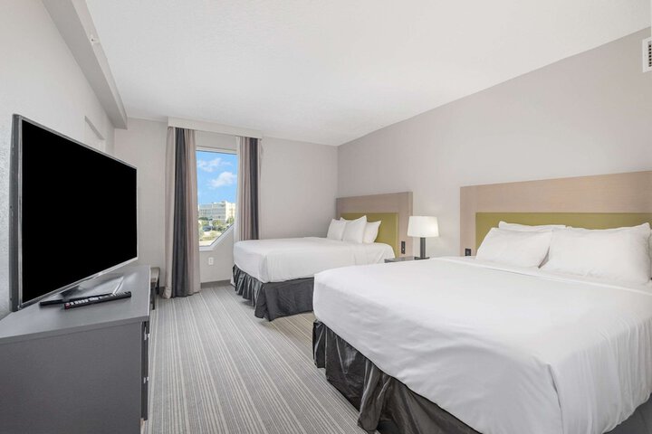 Country Inn & Suites by Radisson Port Canaveral, FL