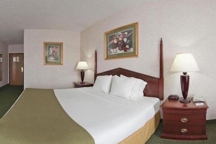 Holiday Inn Express Hotel & Suites Bad Axe by IHG