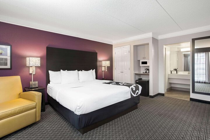 Room 51 of 61