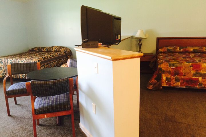 Room 15 of 26