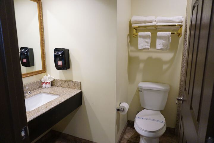 Room 20 of 66