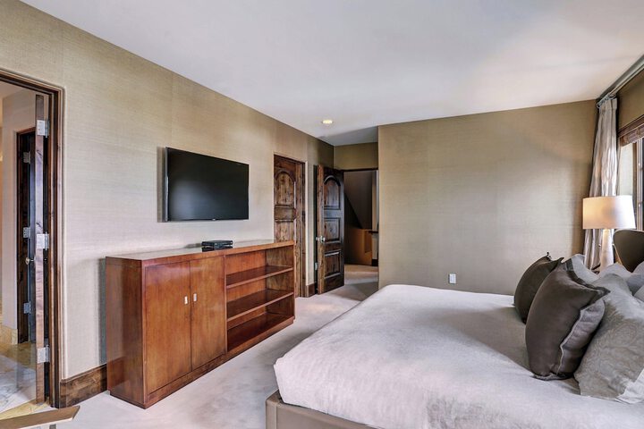 The Lodge at Vail a RockResort by Vail Resorts