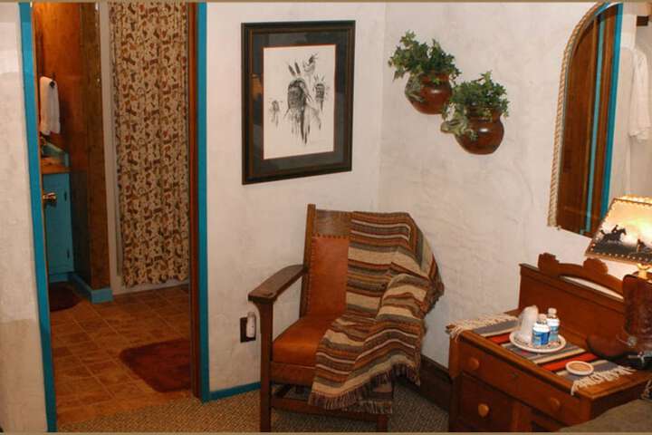 Room 34 of 62