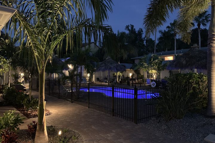 Twin Palms at Siesta