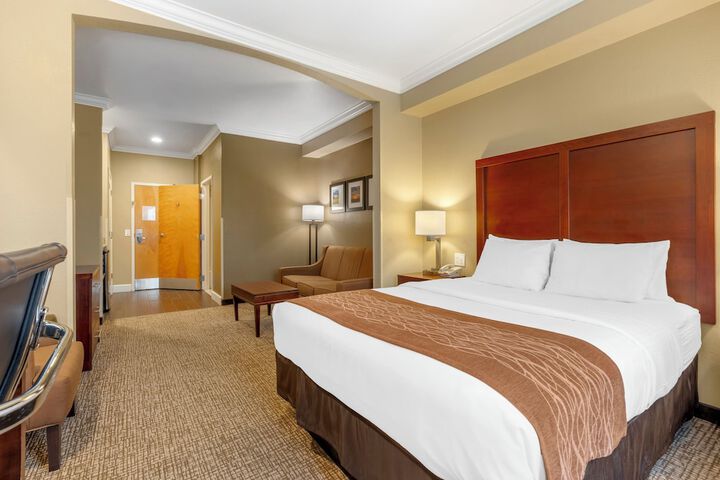 Room 15 of 42